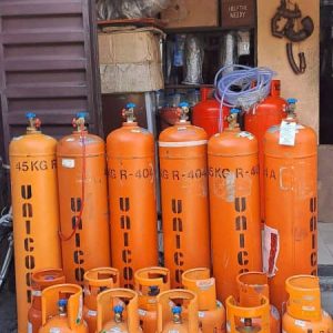 Refilled R-404a Refrigerant Gas